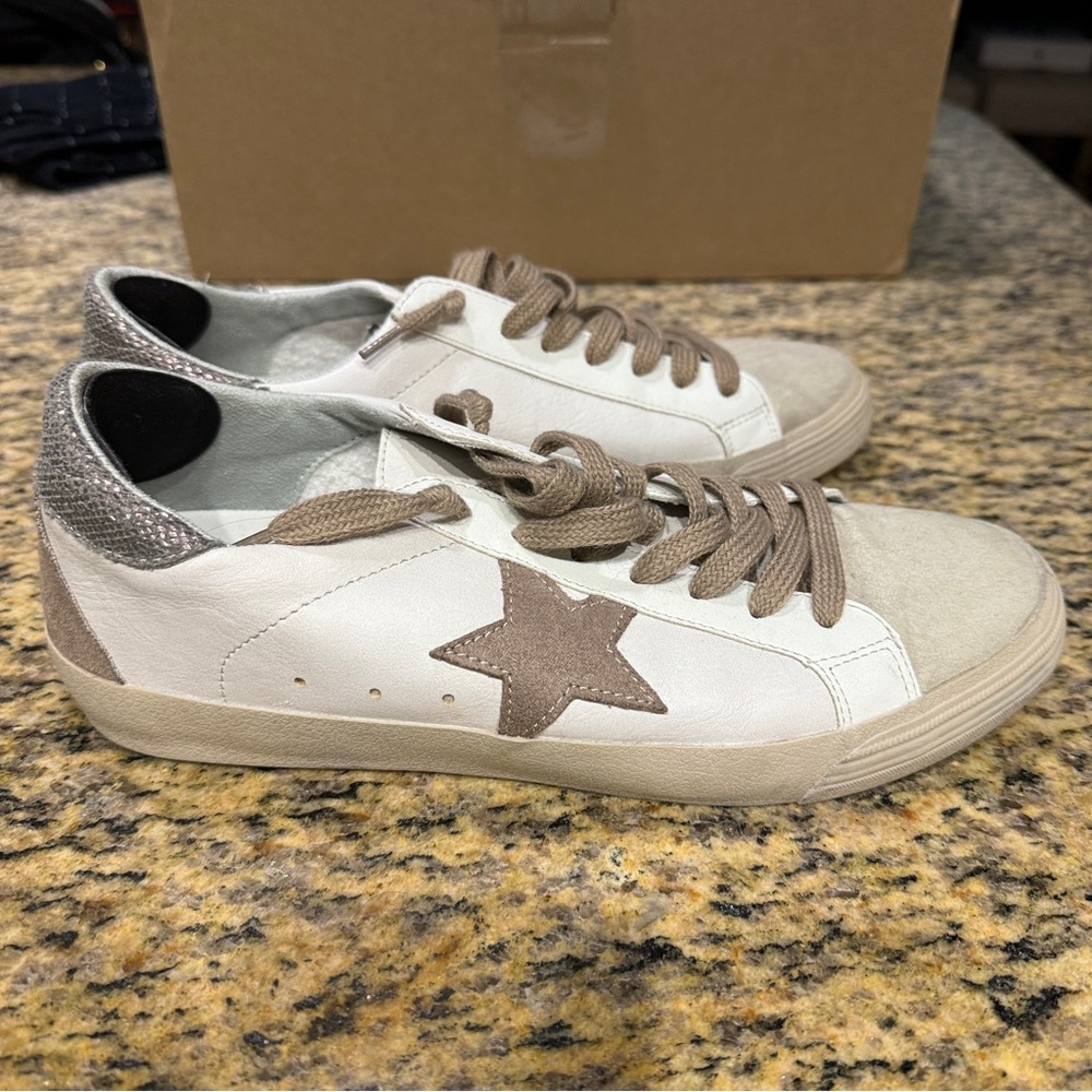 ShuShop Pilar White Star Sneakers